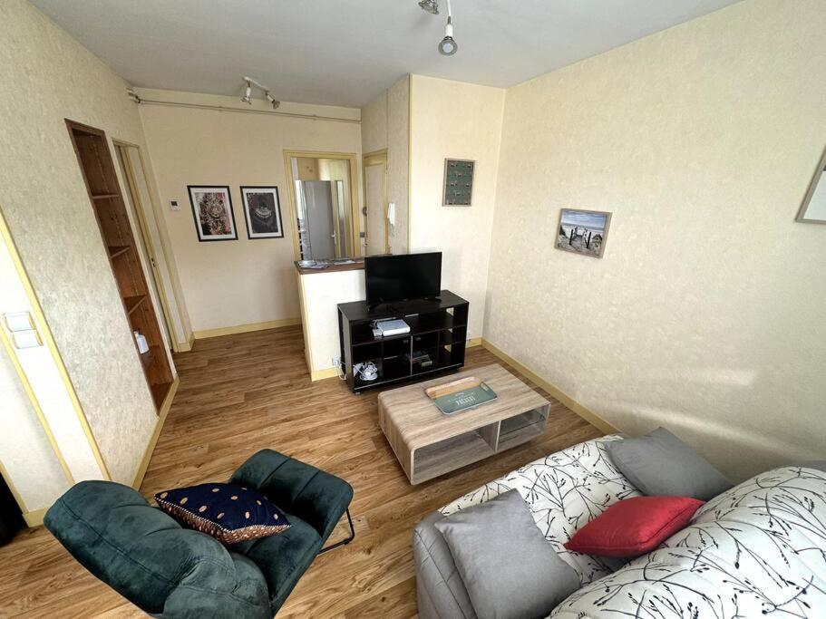 Appartement Proche De L'Hyper-Centre Avec Garage كان المظهر الخارجي الصورة