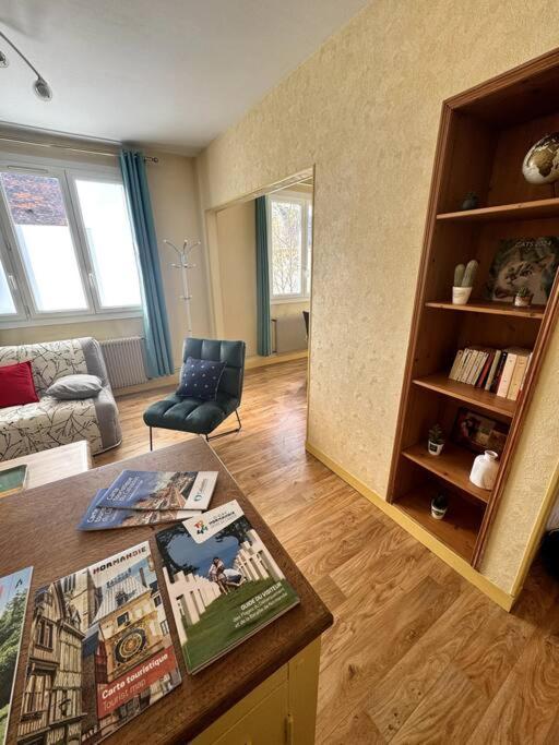 Appartement Proche De L'Hyper-Centre Avec Garage كان المظهر الخارجي الصورة